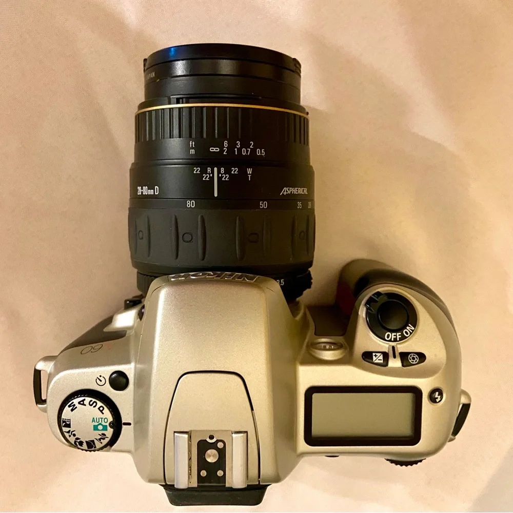 Nikon pre owned